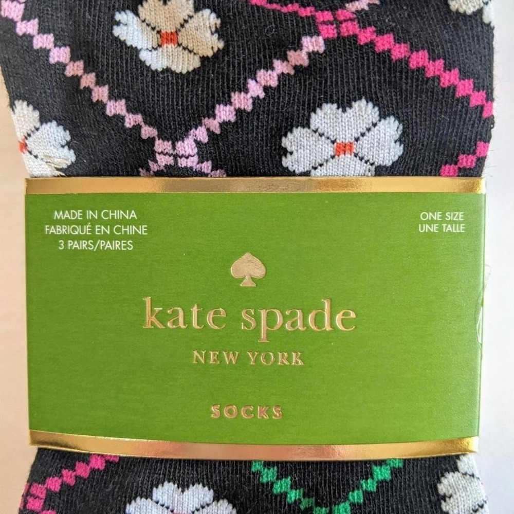 Kate Spade New York Package of three pairs no-show socks New Flowers Stripes‎